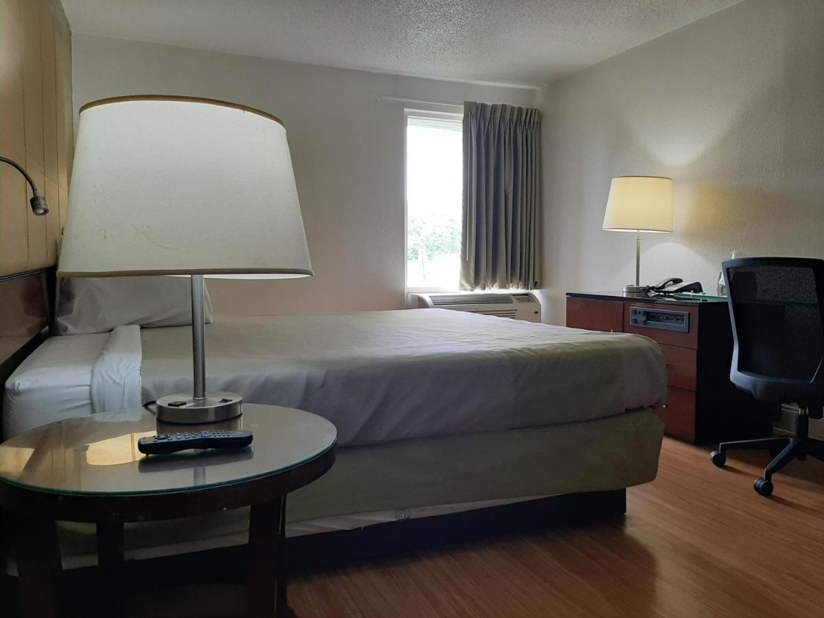 Econo Lodge Airport Near Billy Graham Parkway Charlotte Bagian luar foto