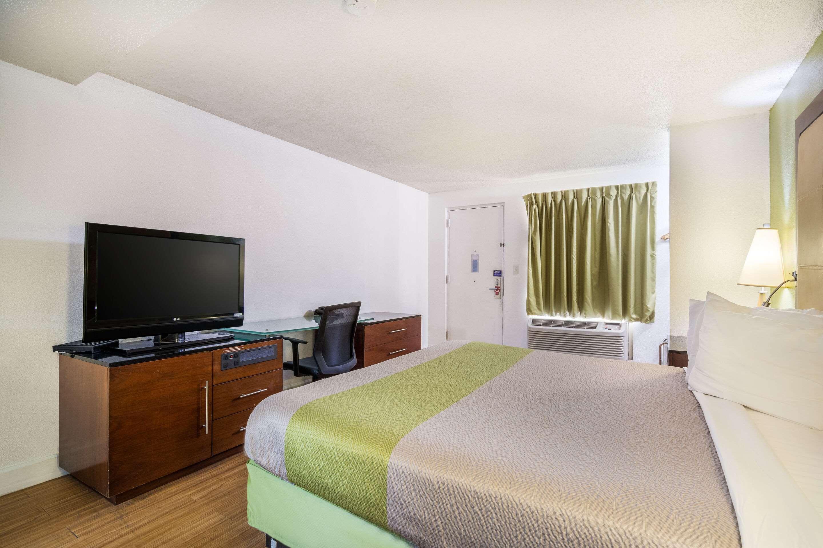 Econo Lodge Airport Near Billy Graham Parkway Charlotte Bagian luar foto