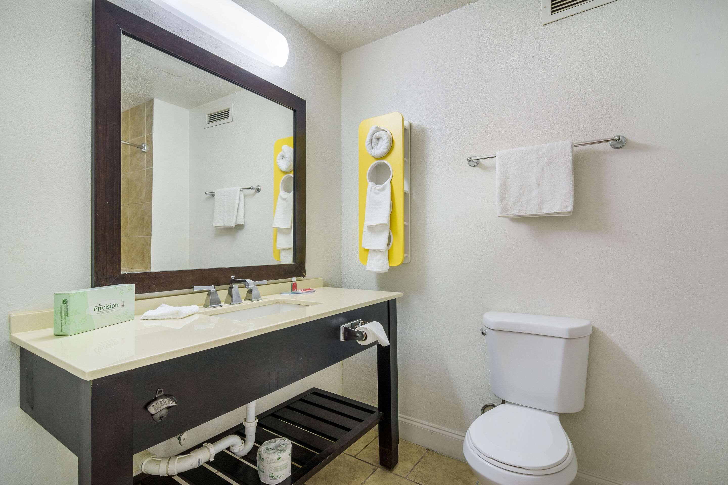 Econo Lodge Airport Near Billy Graham Parkway Charlotte Bagian luar foto