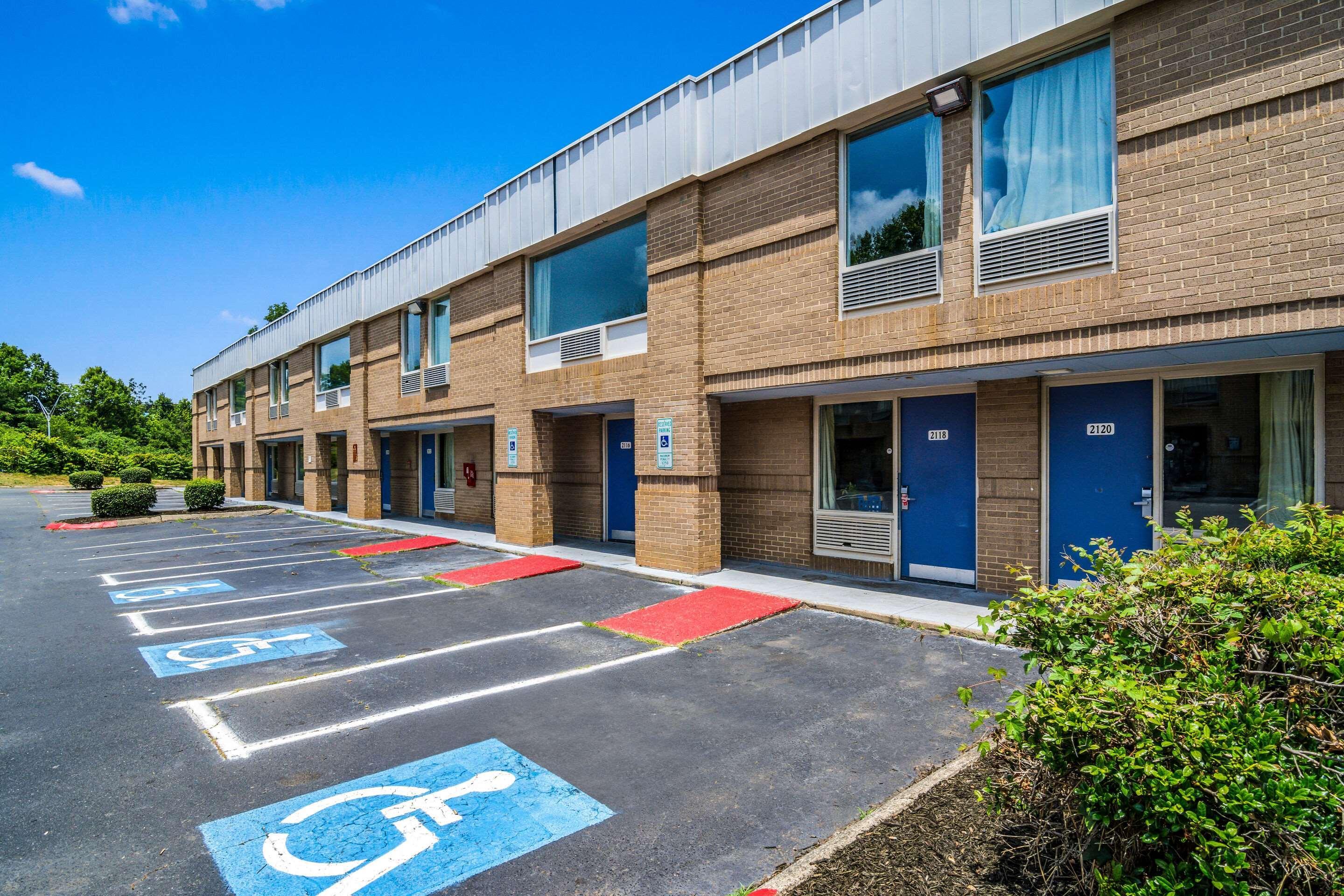 Econo Lodge Airport Near Billy Graham Parkway Charlotte Bagian luar foto