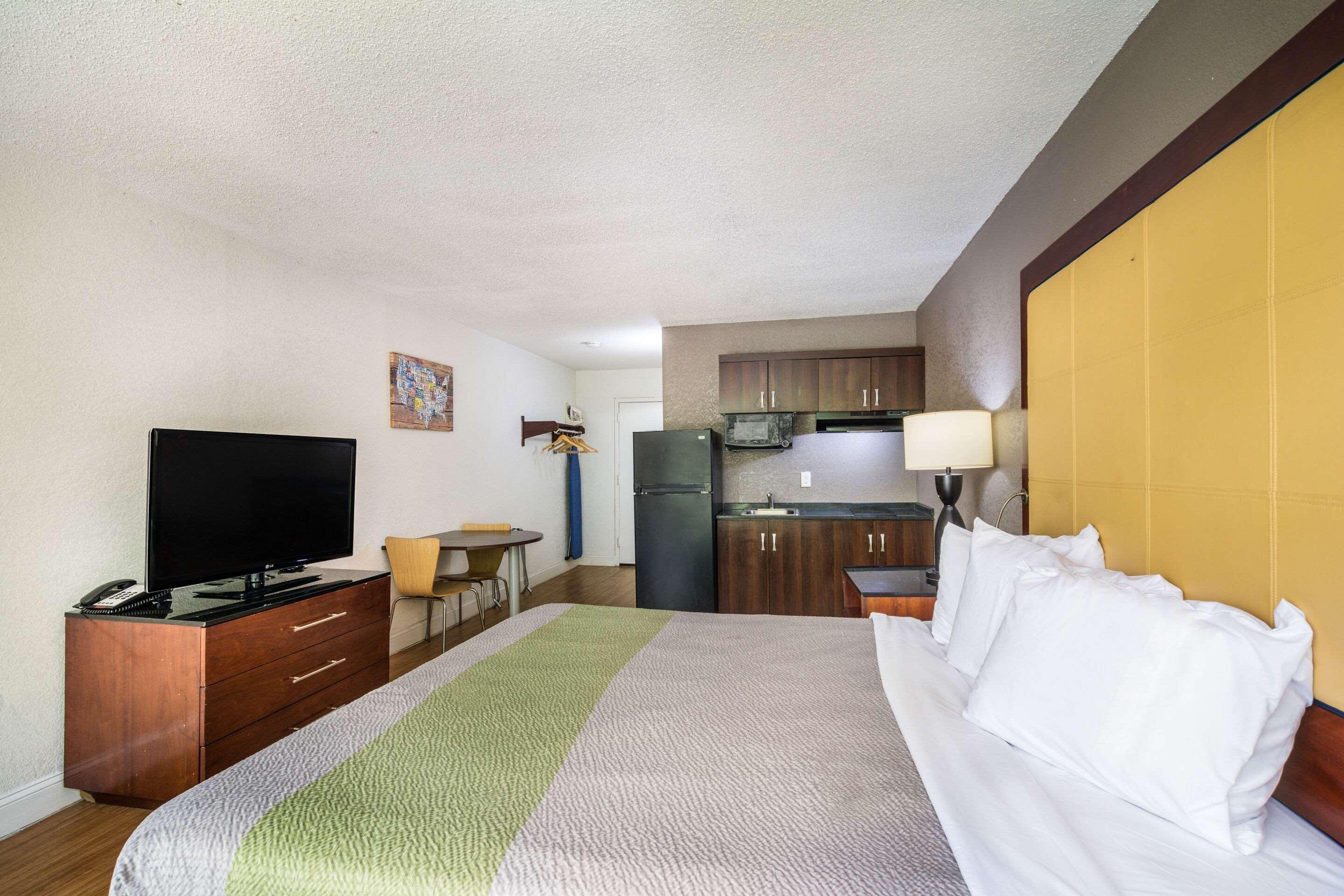 Econo Lodge Airport Near Billy Graham Parkway Charlotte Bagian luar foto