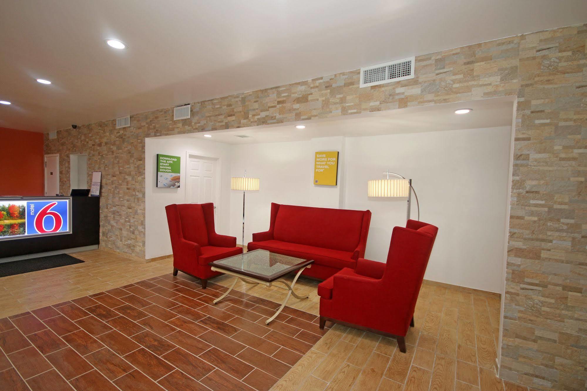 Econo Lodge Airport Near Billy Graham Parkway Charlotte Bagian luar foto