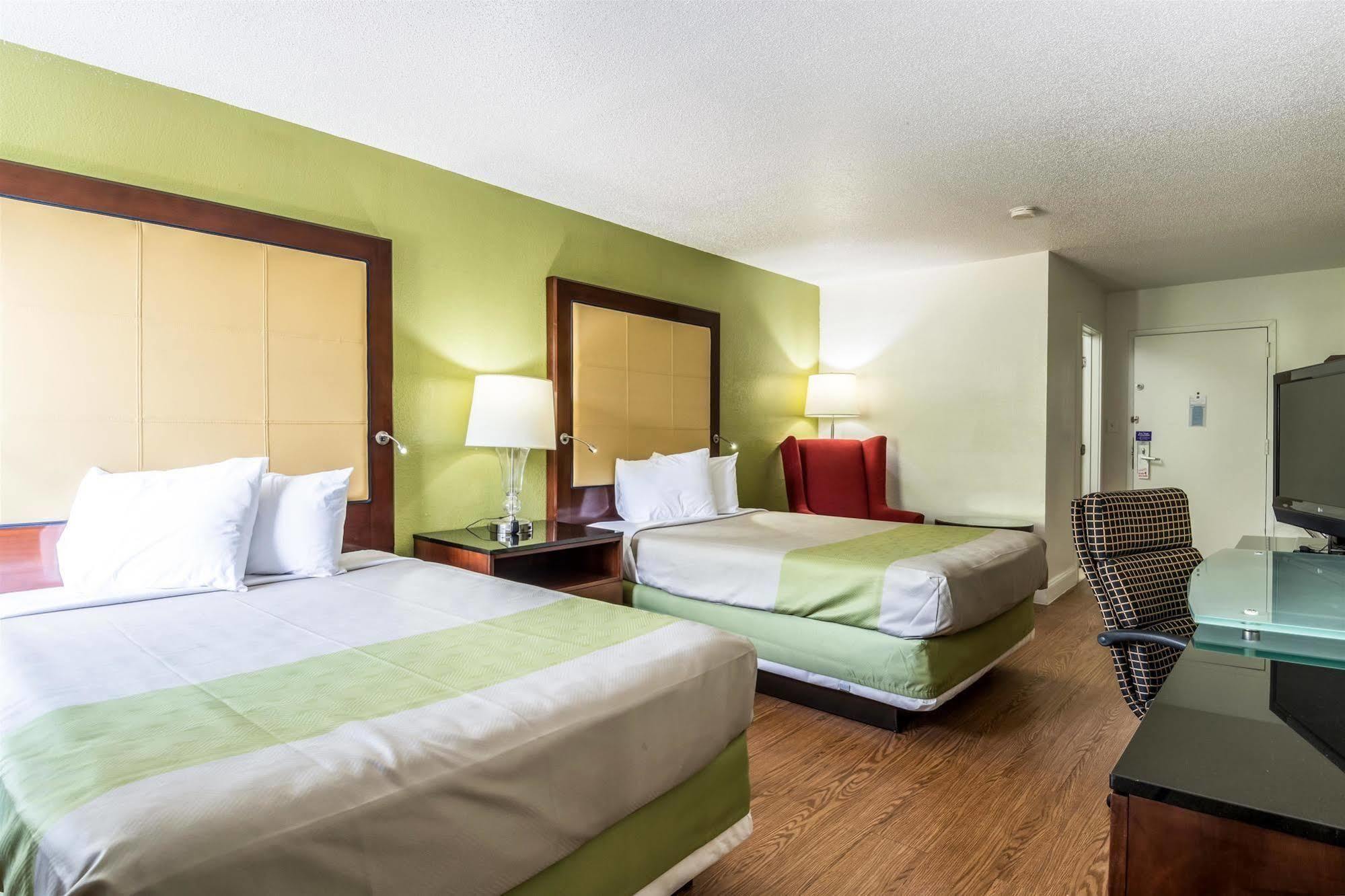 Econo Lodge Airport Near Billy Graham Parkway Charlotte Bagian luar foto